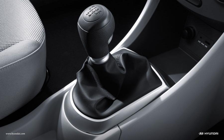  Hyundai Accent 2013 года  (фото 16 из 52)